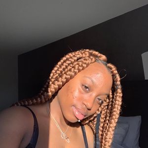 Meet your Posher, Isis